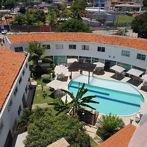 residencial-mandacaru.portodegalinhashotels.com/